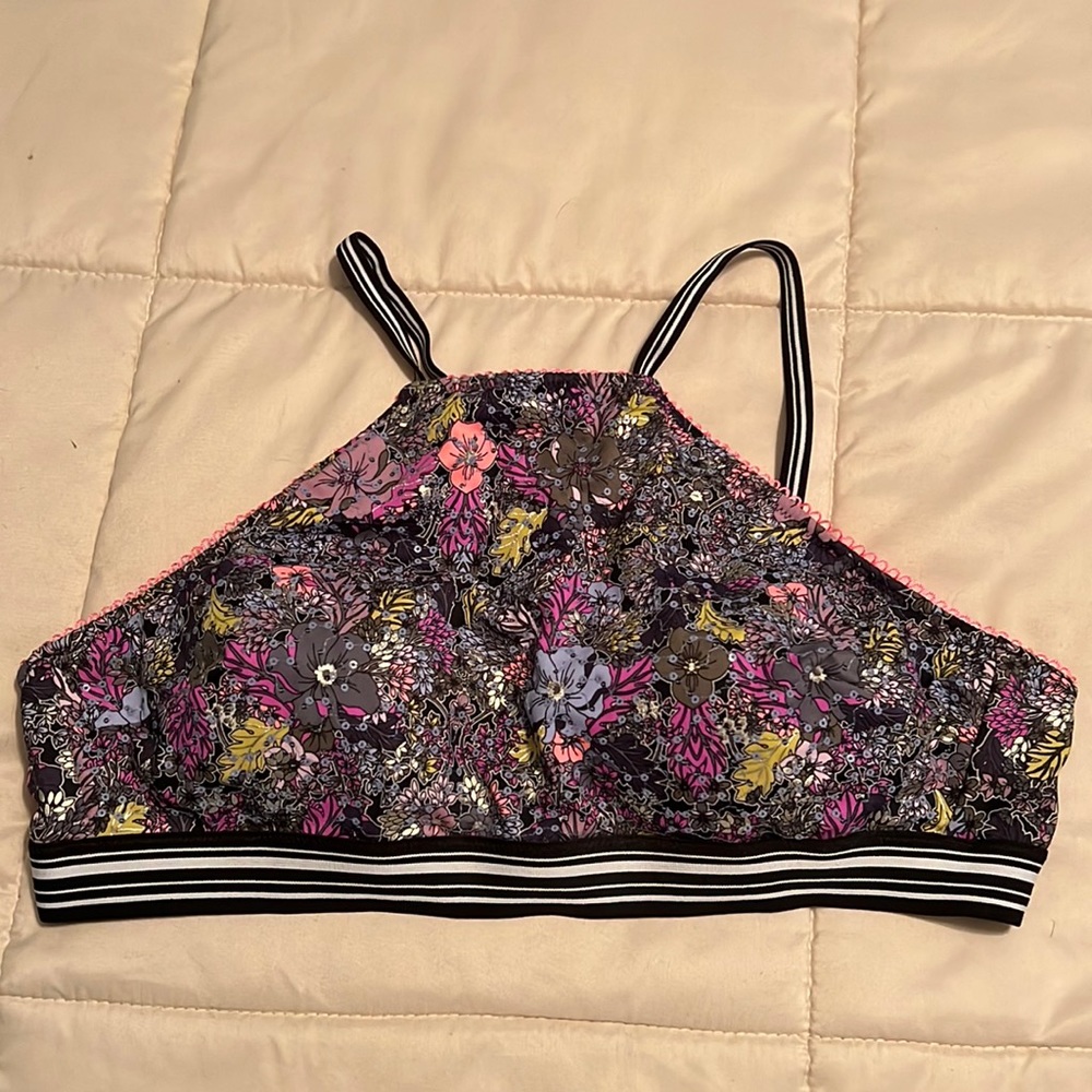Victoria’s Secret bikini top